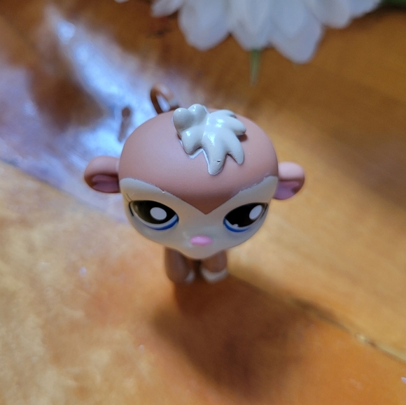 Littlest Pet Shop LPS #1450 Monkey Brown Cream Blue Eyes 2007 - Picture 6 of 12